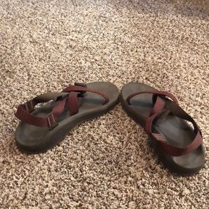 Mens S13 Z cloud chacos. Very little use